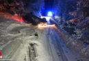 Schweiz: Rutschpartie am Autodach auf Schneefahrbahn in Malix