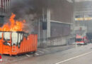Schweiz: Abfallmulde während der Fahrt auf Lkw in St. Gallen in Brand geraten