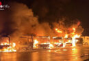 D: Acht Autobusse, ein Pkw und ein Lkw brennen in Busdepot in Velbert → Millionenschaden