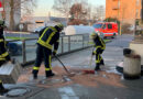 D: Auslaufender Kraftstoff auf Tankstellengelände in Bonn
