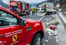 Stmk: Lastwagen prallt auf A 9 bei Mautern auf Klein-Lkw und schleift diesen 50 m mit → Personenrettung