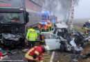 D: Pkw kollidiert auf gerader Strecke bei Marxen mit Lkw → ein Toter (42)