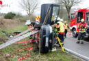 D: Lenkerin nach Unfall bei Schacht-Audorf aus Pkw in Seitenlage befreit