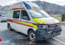 Nö: Zwei Verletzte nach Unfall mit Pkw und Rettungsfahrzeug in Gaming