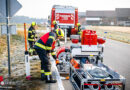 Oö: Füllung des 400.000 Liter fassenden Löschwasserbehälters im Gewerbegebiet Moosbach