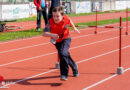 Oö: Staffellauftraining der Jugendgruppen des Bezirkes im Voralpenstadion Vöcklabruck mit fast 370 Teilnehmern