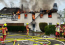 D: Wohnhaus brennt in Velbert nieder → Ruine eingeschäumt