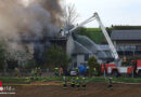 Oö: 16 Feuerwehren bei brennendem Wohnhaus in Seewalchen am Attersee → zwei Tote