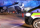 Oö: Schwerverletzte Person bei nächtlichem Verkehrsunfall mit Überschlag in Peuerbach