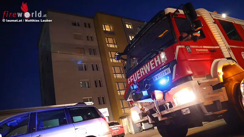 O-Brennende-Steckdose-in-Mehrfamilienhaus-in-Wels