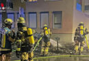 D: Sperrmüllhaufen brennt vor Wohngebäude in Essen