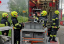 Oö: FF Schärding → CO2-Austritt, Einsätze nach Starkregen und Brand Wohnhaus in Neuhaus (Bayern)