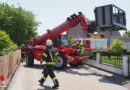 Oö: Personentransport mit Teleskoplader für das Rote Kreuz in Mauerkirchen