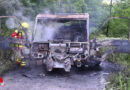 Schweiz: Landw. Fahrzeug geht beim Abschleppen in Sevelen in Flammen auf