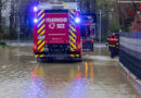 D: Vorweihnachtliche Sturmflut bringt Feuerwehr und THW in Hamburg viel Arbeit