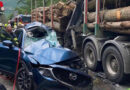 Oö: Frau (47) bei Unfall mit Pkw und Holztransporter in Weyer ums Leben gekommen