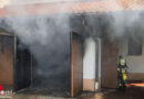 Bayern: Drei Motorräder und ein Auto bei Garagenbrand in Engelsberg ein Raub der Flammen