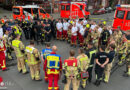 D: Mann und Frau springen bei Feuer in Hochhaus in Berlin aus 12. Stock in den Tod