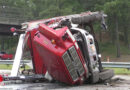 USA: Zwei Feuerwehrleute bei Überschlag mit gespendetem Tanklöschfahrzeug auf der Interstate 95 verletzt