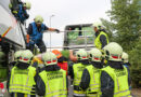 Nö: Unfall mit Stockbus in Laxenburg → mehrere Verletzte