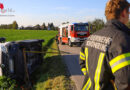 Oö: Lenker nach Unfall bei Wilhering durch Einsatzkräfte aus umgestürztem Kleintransporter befreit