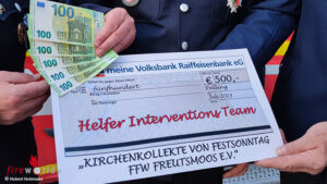 Bayern: Doppelspende ? Feuerwehr Freutsmoos zeigt Herz fr die Region