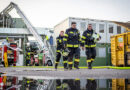 Bgld: Abschnittsübung mit acht Feuerwehren bei Austrotherm in Purbach