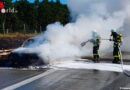 D: Schaumeinsatz bei Fahrzeugbrand auf der A1