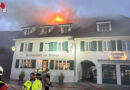 Schweiz: Feuer am Dach eines Restaurants in Ettingen