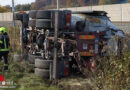 Oö: Lkw mit heißem Asphalt bei Verkehrsunfall auf Wiener Straße in Redlham umgestürzt