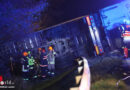 Oö: Lastwagenfahrer (48) bei Unfall in Riedau unter Lkw eingeklemmt und tödlich verletzt