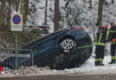 Oö: Abgestelltes Auto in Grünau im Almtal in Bachbett gerollt