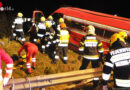 Stmk: Personenrettung nach Unfall mit Transporter auf der B 67 in Gratkorn