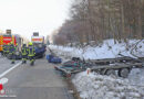 Oö: Autotransportanhänger samt aufgeladenem Pkw bei Unfall auf Westautobahn in Sipbachzell überschlagen