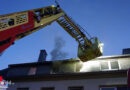 D: Brand in Dachgeschosswohnung in Ratingen → Feuerwehr rettet Frau aus Lebensgefahr