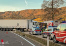 Oö: Lkw blockiert in Zell am Moos die halbe Bundesstraße im Frühverkehr