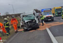 Oö: Lkw ramponiert auf A8 Kleintransporter → Stillstand nach 150 m → ein Verletzter