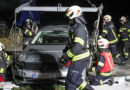 Oö: Auto in Altmünster von Straße abgekommen und in Rinne eines Baches gelandet