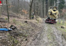 Bgld: 4-Achs-Betonmischer-Bergung von Waldweg in Loipersbach