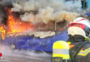 Wien: Vollbrand eines Reisebusses im 2. Bezirk