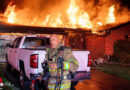 USA: Assistenz-Einsatz der Feuerwehr von Fort Worth bei ausgedehntem Wohnhausfeuer in Benbrook