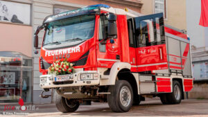 Stmk: Feuerwehr Leoben-Stadt segnete das neue HLF 1