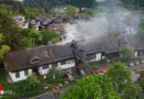 D: Dachstuhlbrand in Bad Liebenzell → Feuerwehren bekämpfen Flammen in asbesthaltiger Bausubstanz