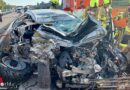 D: Pkw kollidiert auf Autobahn bei Bottrop mit abgestellter Baumaschine → eine Person eingeklemmt