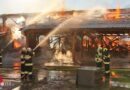 Stmk: 120 Kräfte bei Wirtschaftsgebäude-Großbrand in St. Georgen ob Judenburg im Einsatz