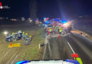 Oö: Bei Überholmöver in Suben mit Gegenverkehr kollidiert → Personenrettung und mehrere Verletzte auf der B 149