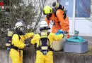 D: Geplatzter Kanister mit Wasserstoffperoxid sorgt für Feuerwehreinsatz in Minden