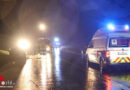Oö: Pkw-Überschlag auf verschlammter / überfluteter Fahrbahn in Niederneukirchen