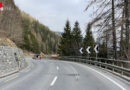 Schweiz: 16-Jähriger stürzt nach kurzem Festhalten nach Motorrad ebenso Stützmauer hinab