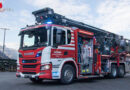 Empl liefert Bronto-Teleskopmastbühne mit Pumpenanlage auf Scania P 500 6×2*4 an die Werkfeuerwehr Röhm am Standort Worms